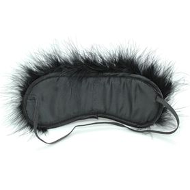 Soft sleep mask with leopard pattern and fur