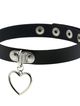 Čierny erotický kožený choker, kontúra srdca striebornej farby