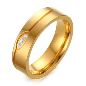 Svadobná obrúčka pre ženu, zlatá farba, vlnka, číre zirkóny, oceľ